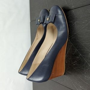 Cole Haan GRAND Adair Navy Blue Round Closed Toe Wedge Heels Women's Size 8.5 B